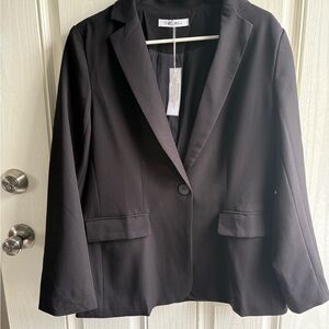 Women's Elegant Black Blazer by CdCyBELL
